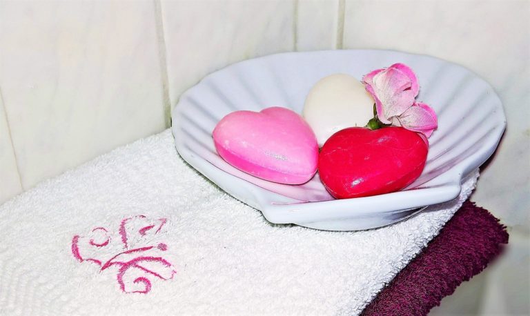 soap, guest soap, hearts-2143940.jpg